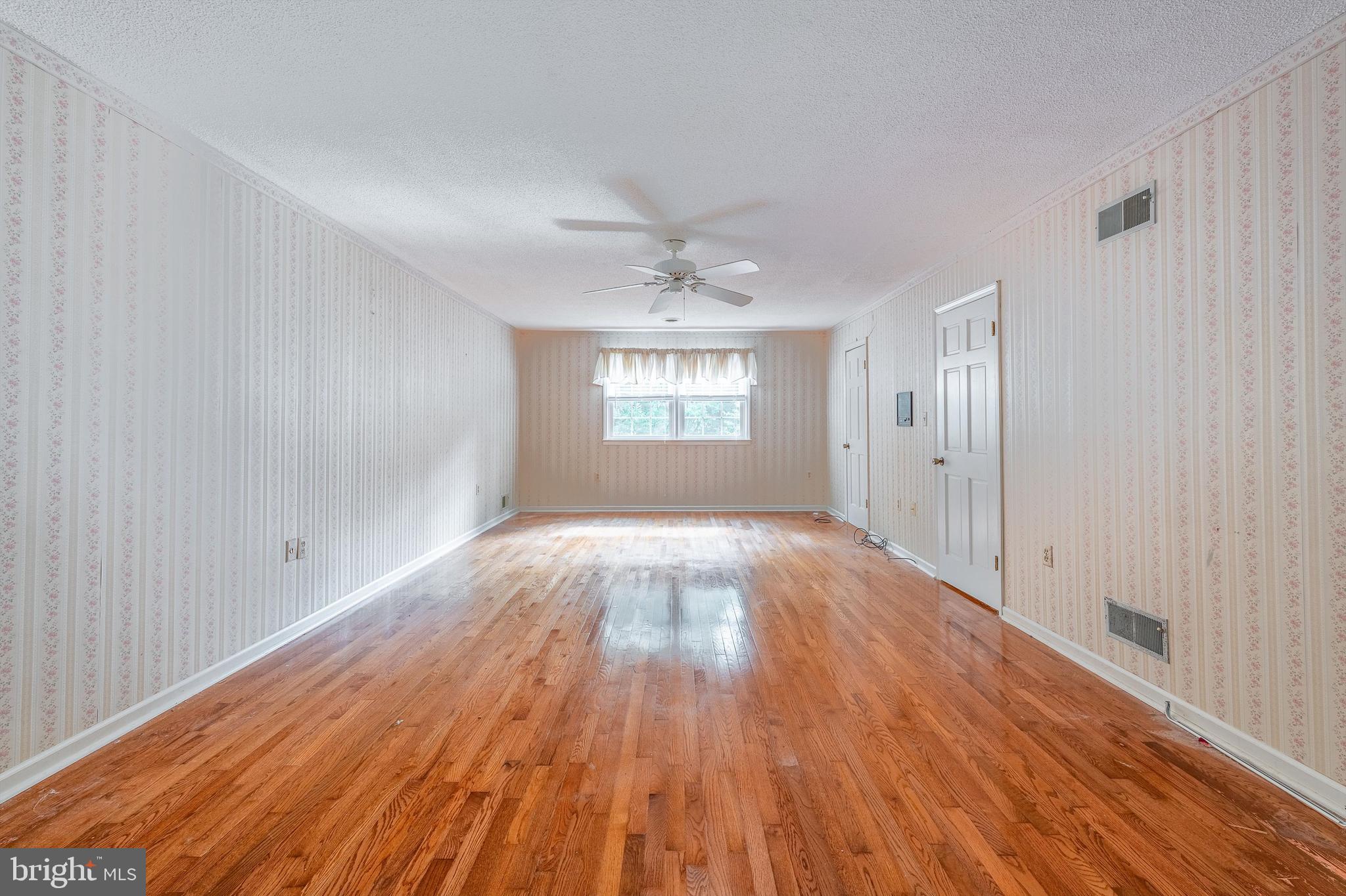 160 Cottage Place Dr