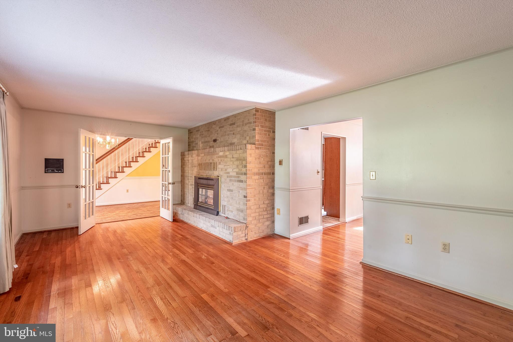 160 Cottage Place Dr