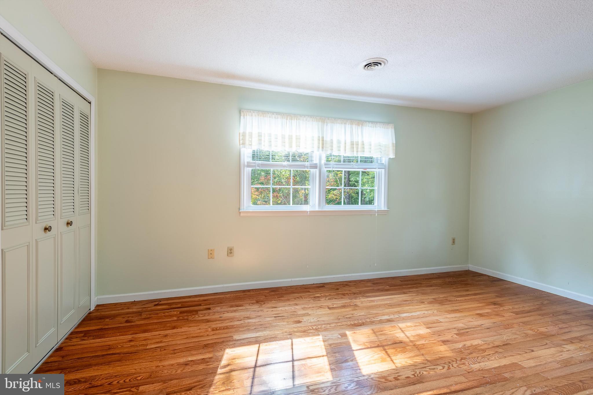 160 Cottage Place Dr