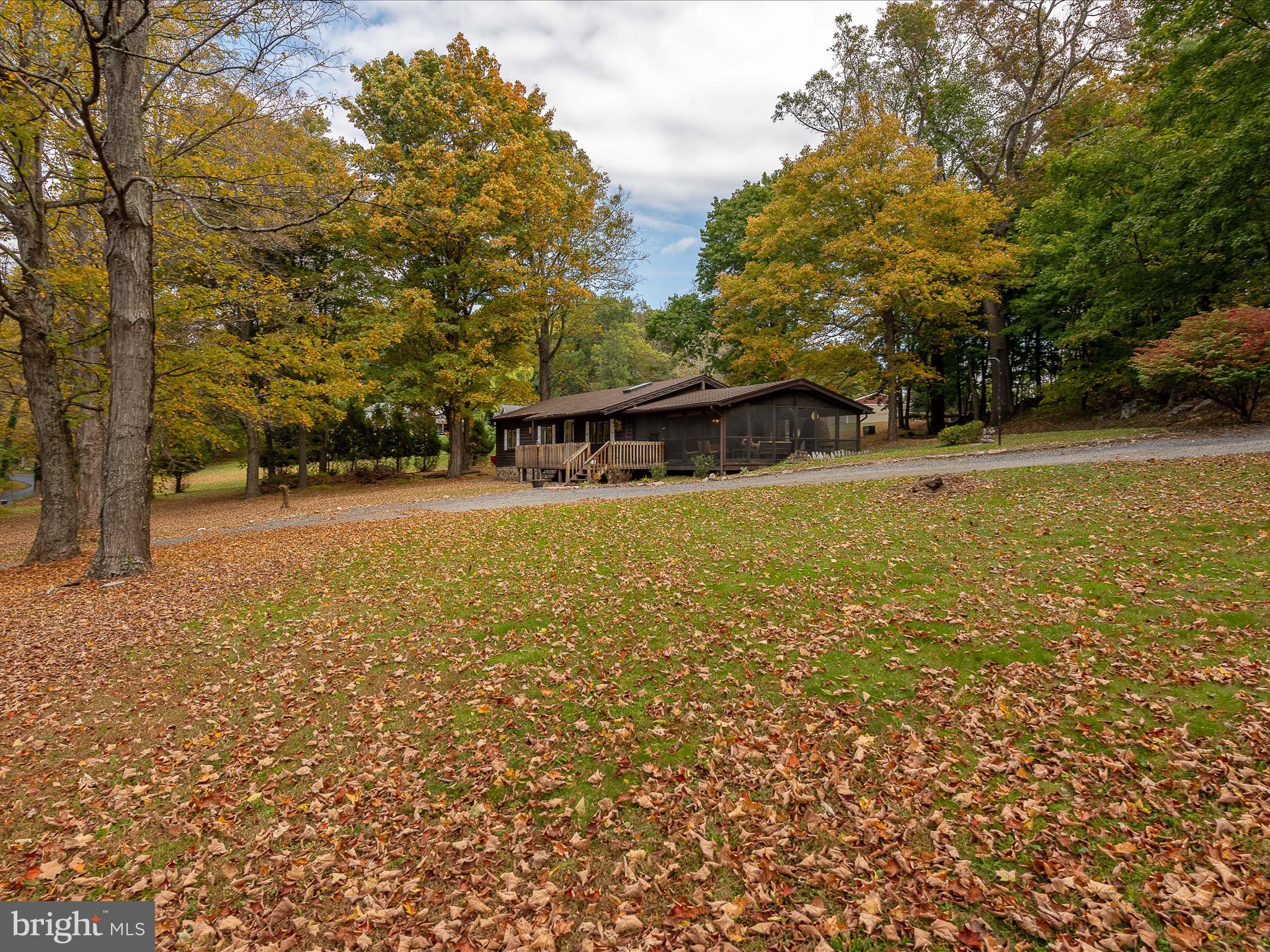 56 Sir Johns Run Rd