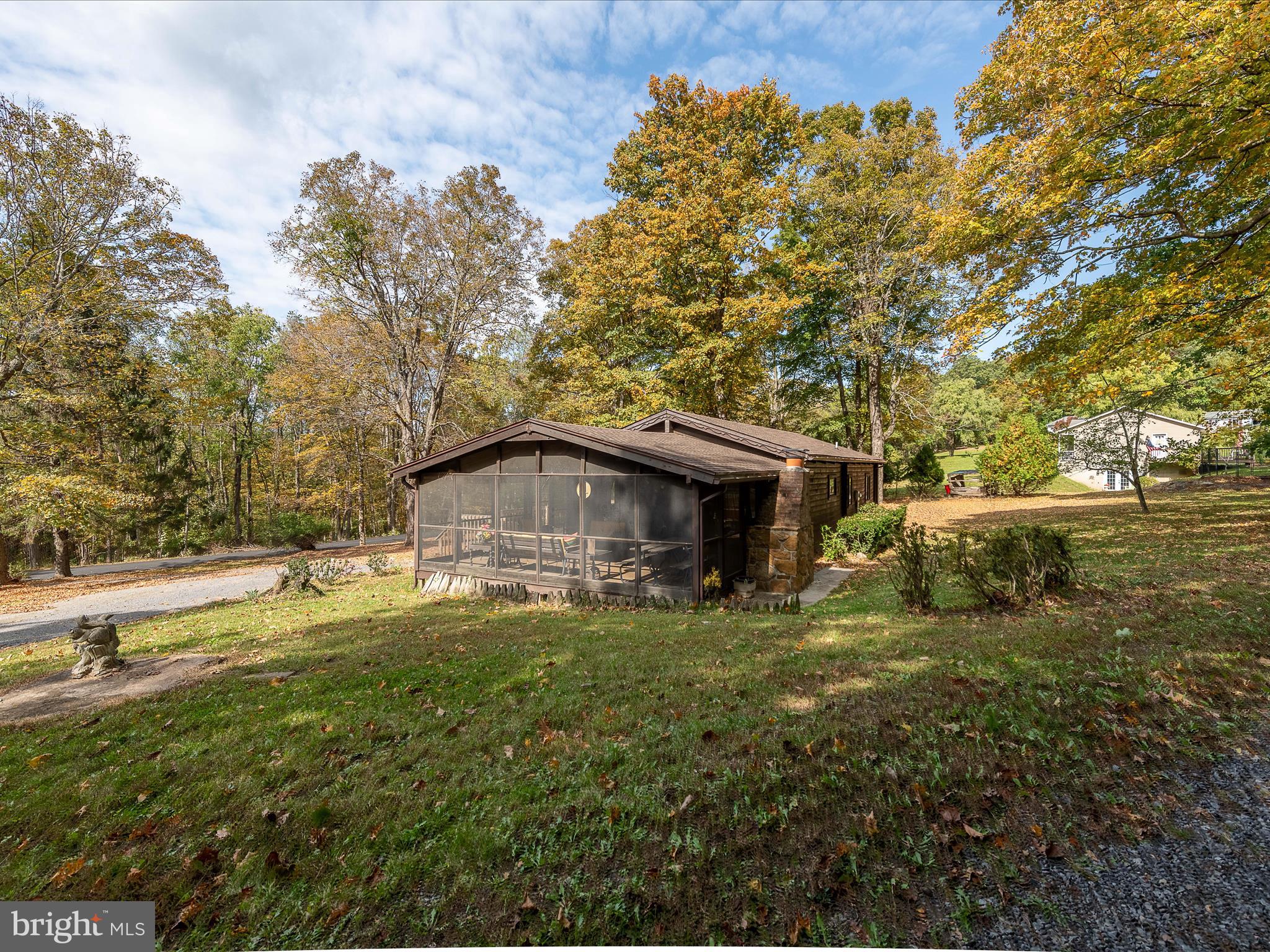 56 Sir Johns Run Rd
