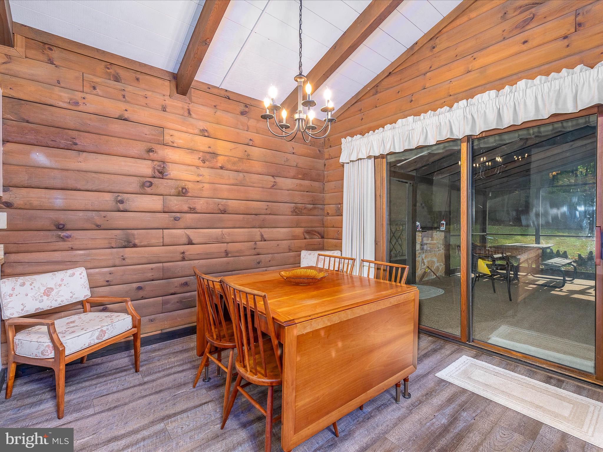 56 Sir Johns Run Rd