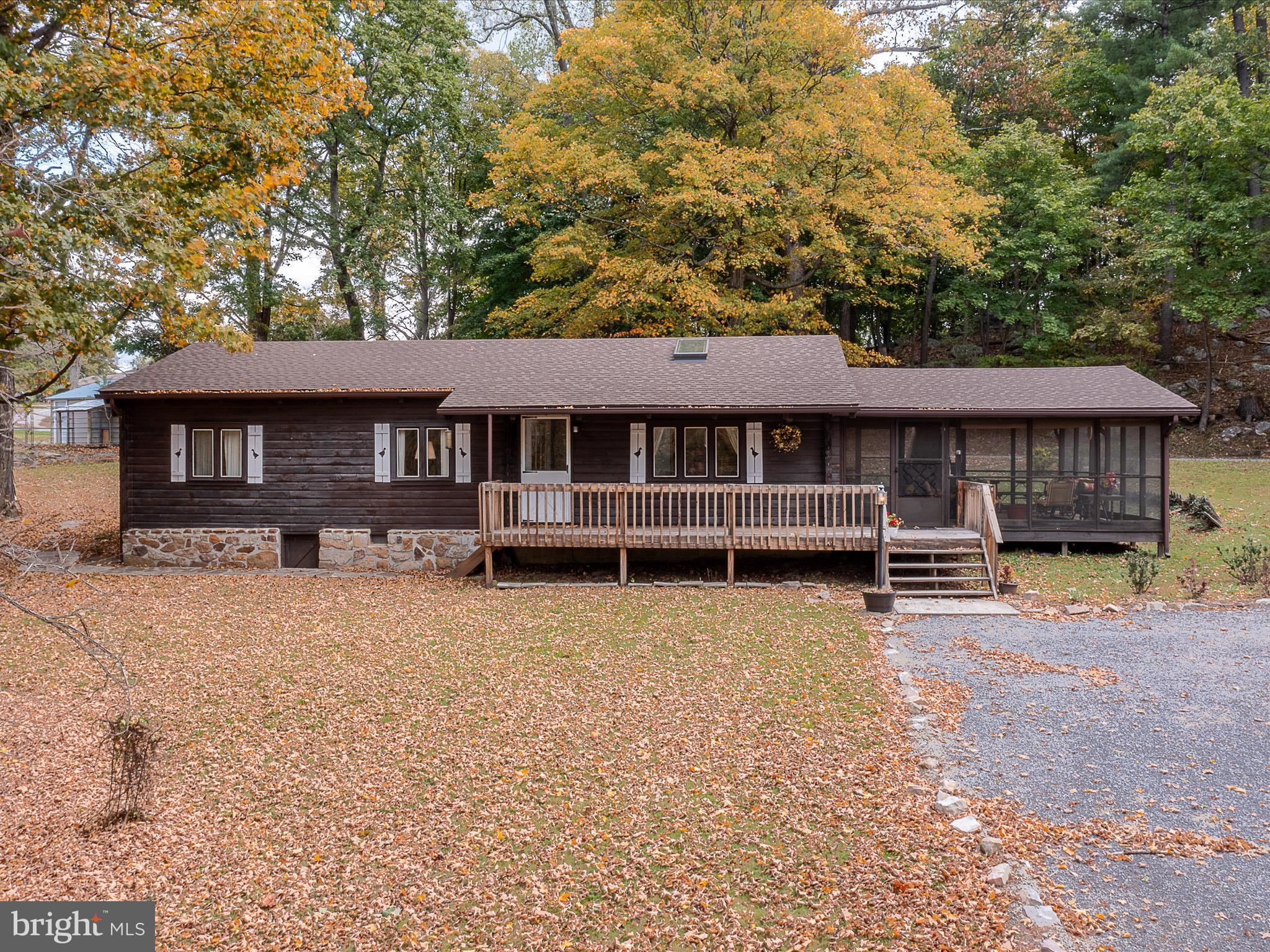56 Sir Johns Run Rd