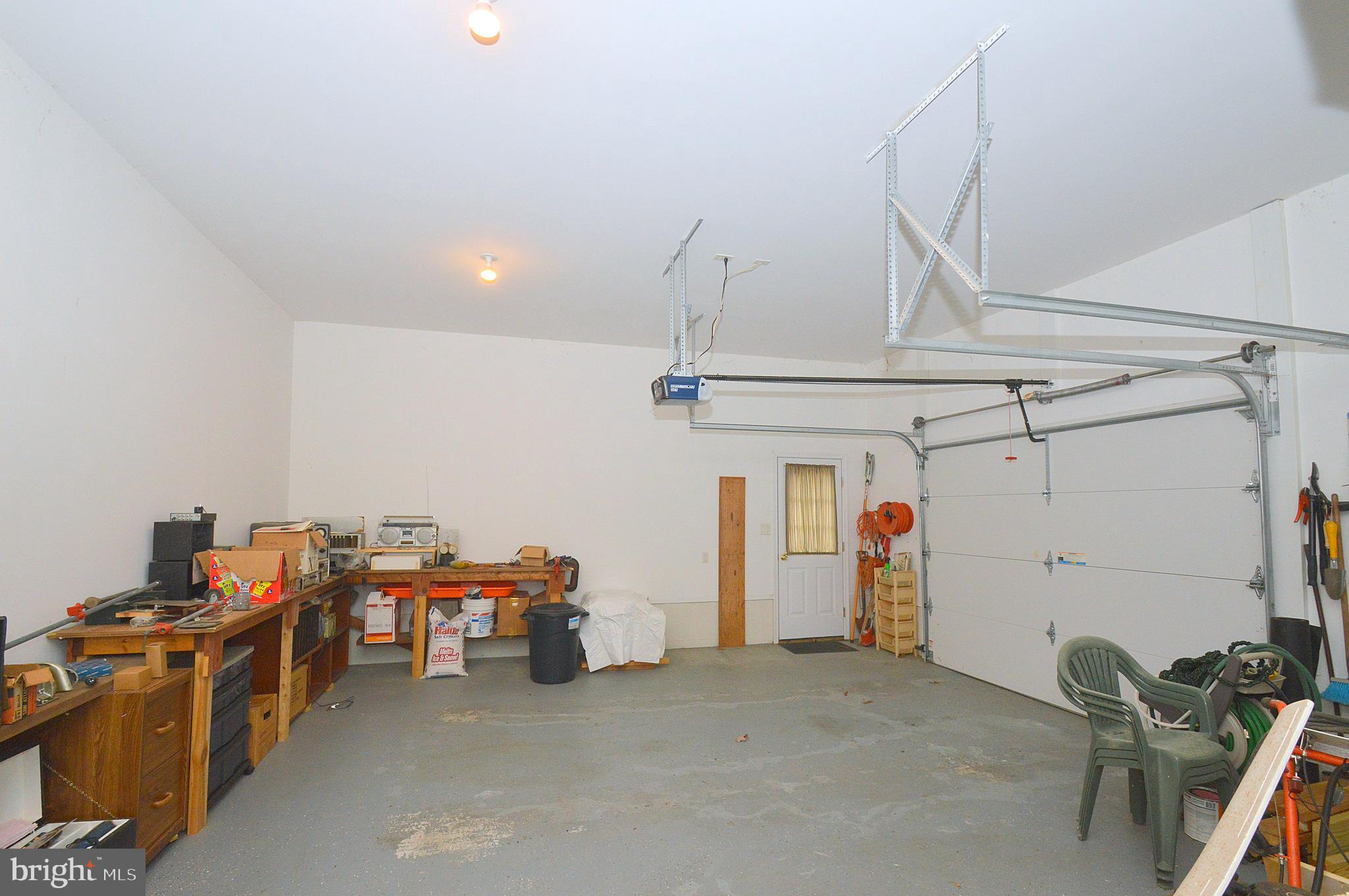 7 Lantern Ln