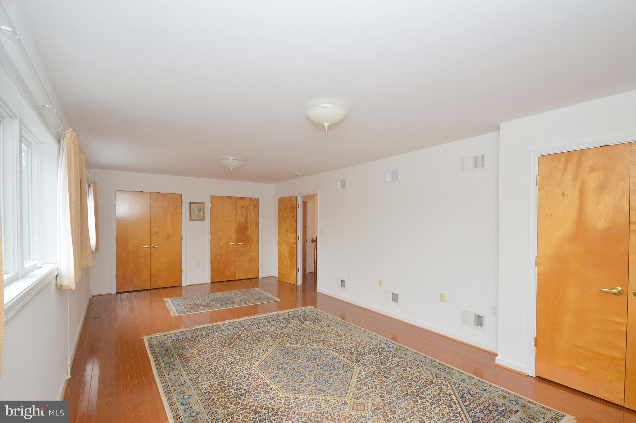 7 Lantern Ln