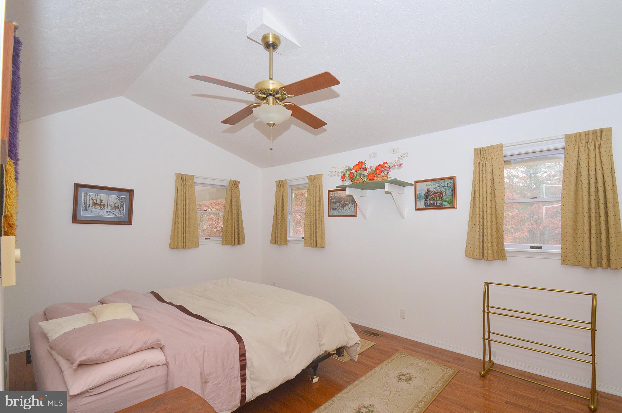 7 Lantern Ln