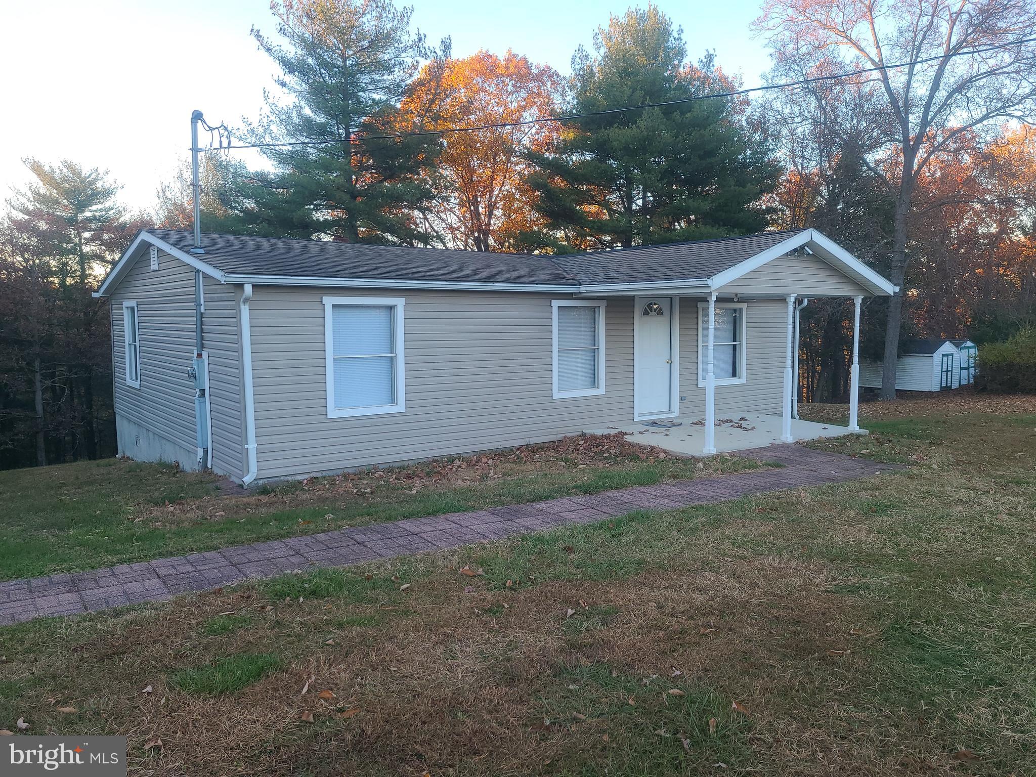 831 Longview Dr