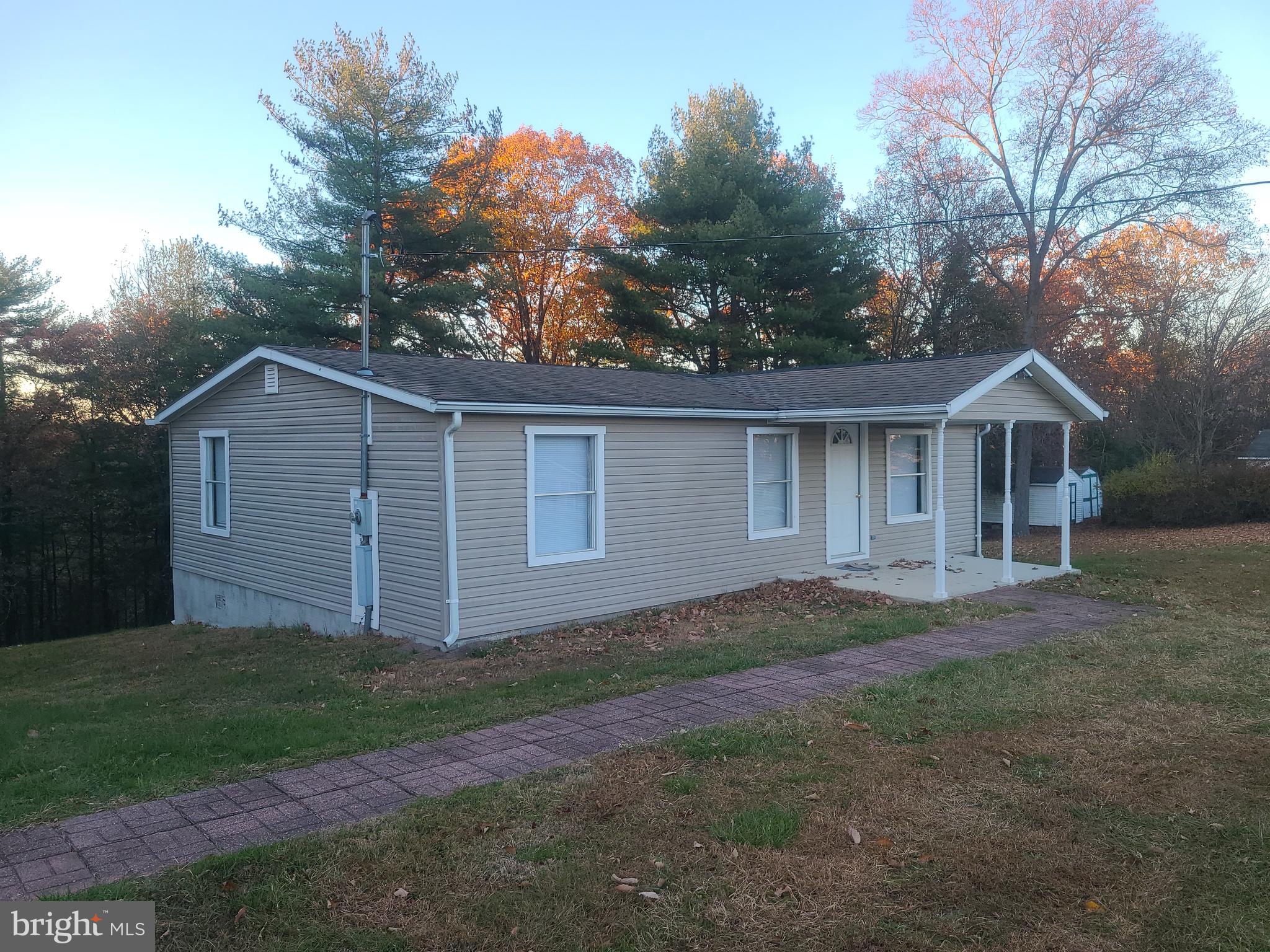 831 Longview Dr