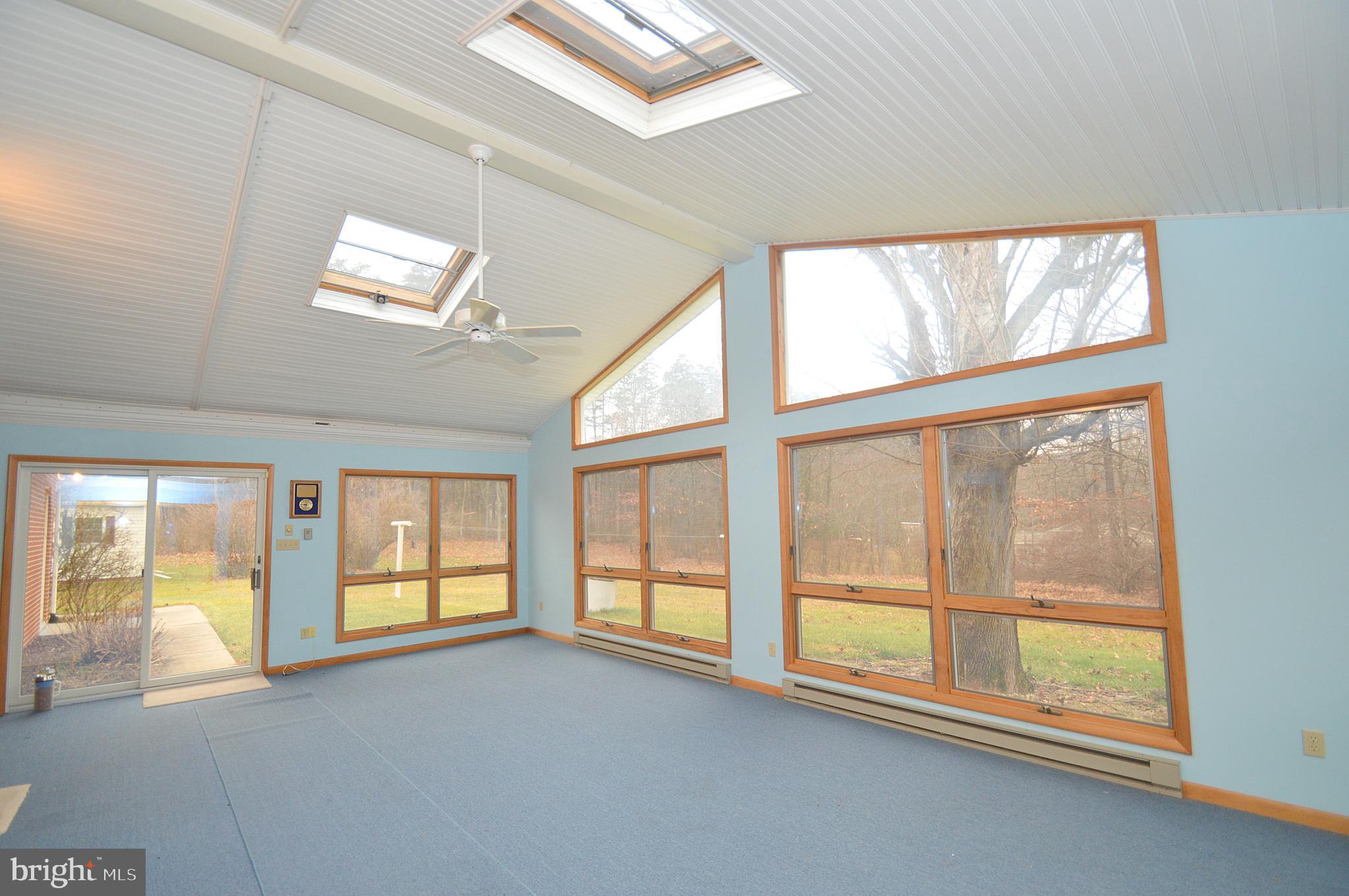 315 Shirley Dr