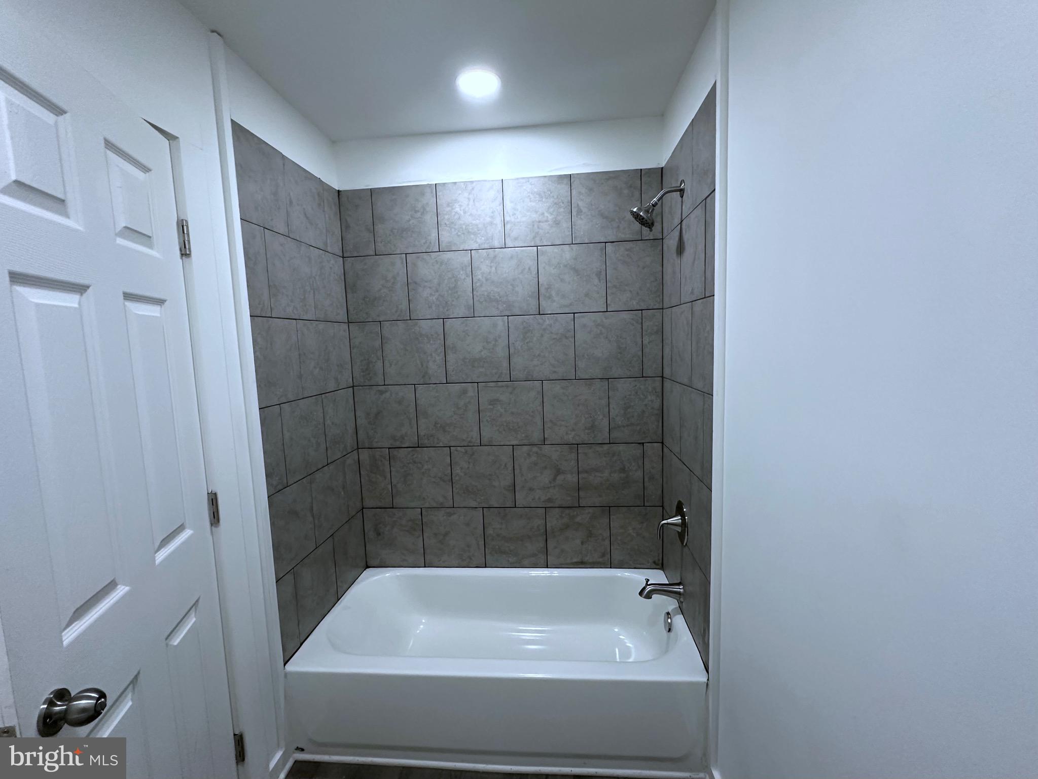253 Douglas Ln