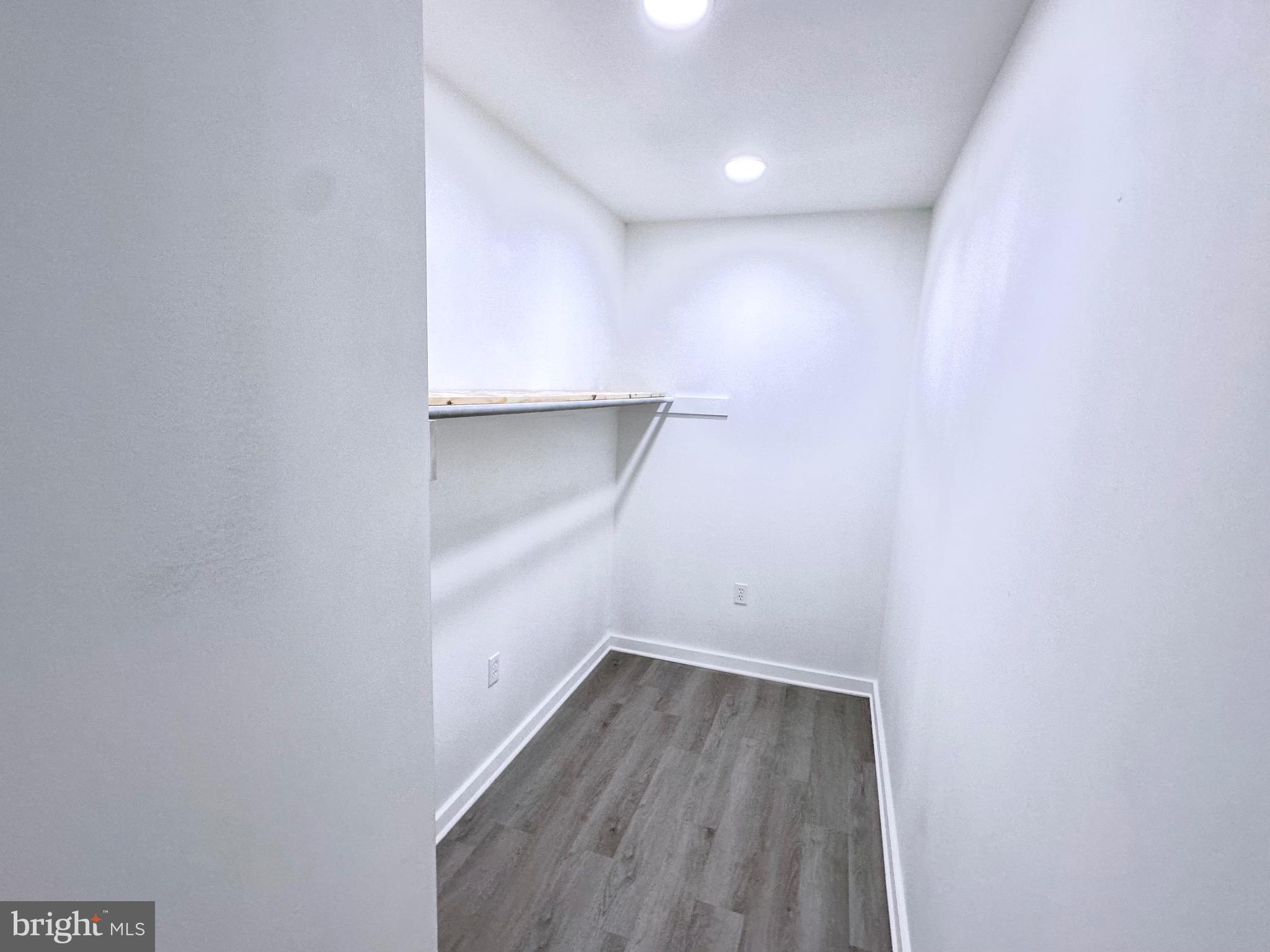 253 Douglas Ln