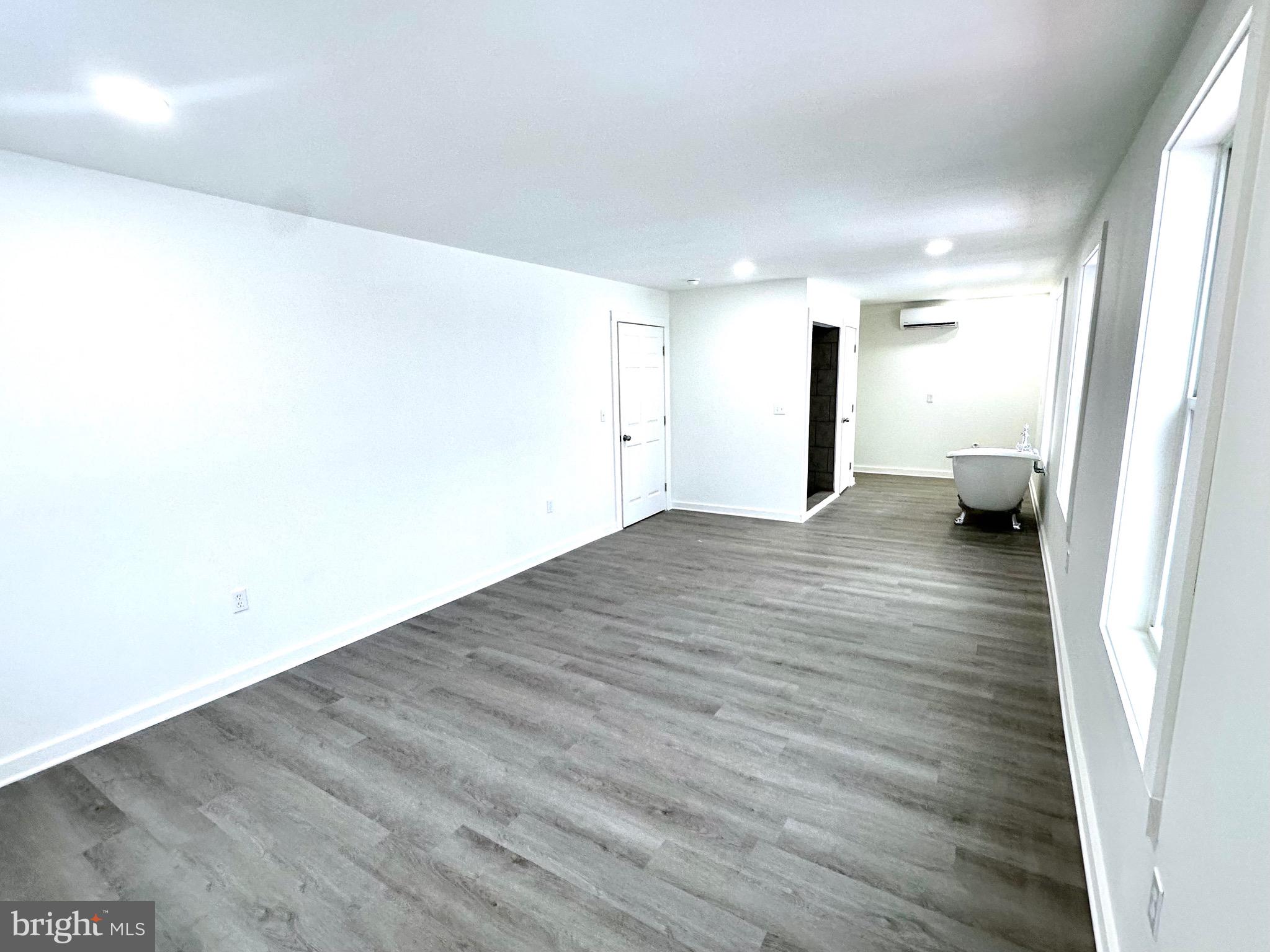 253 Douglas Ln