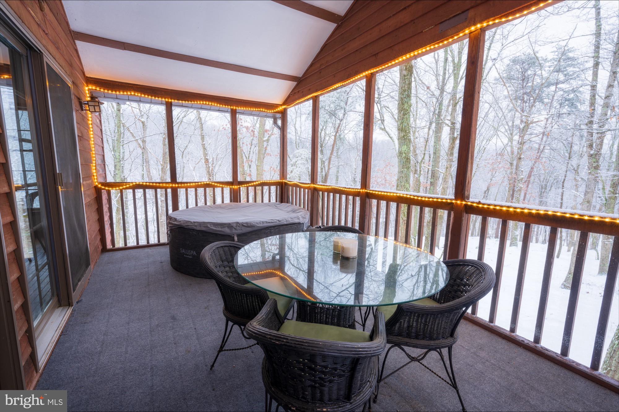 170 Cardinal Ln