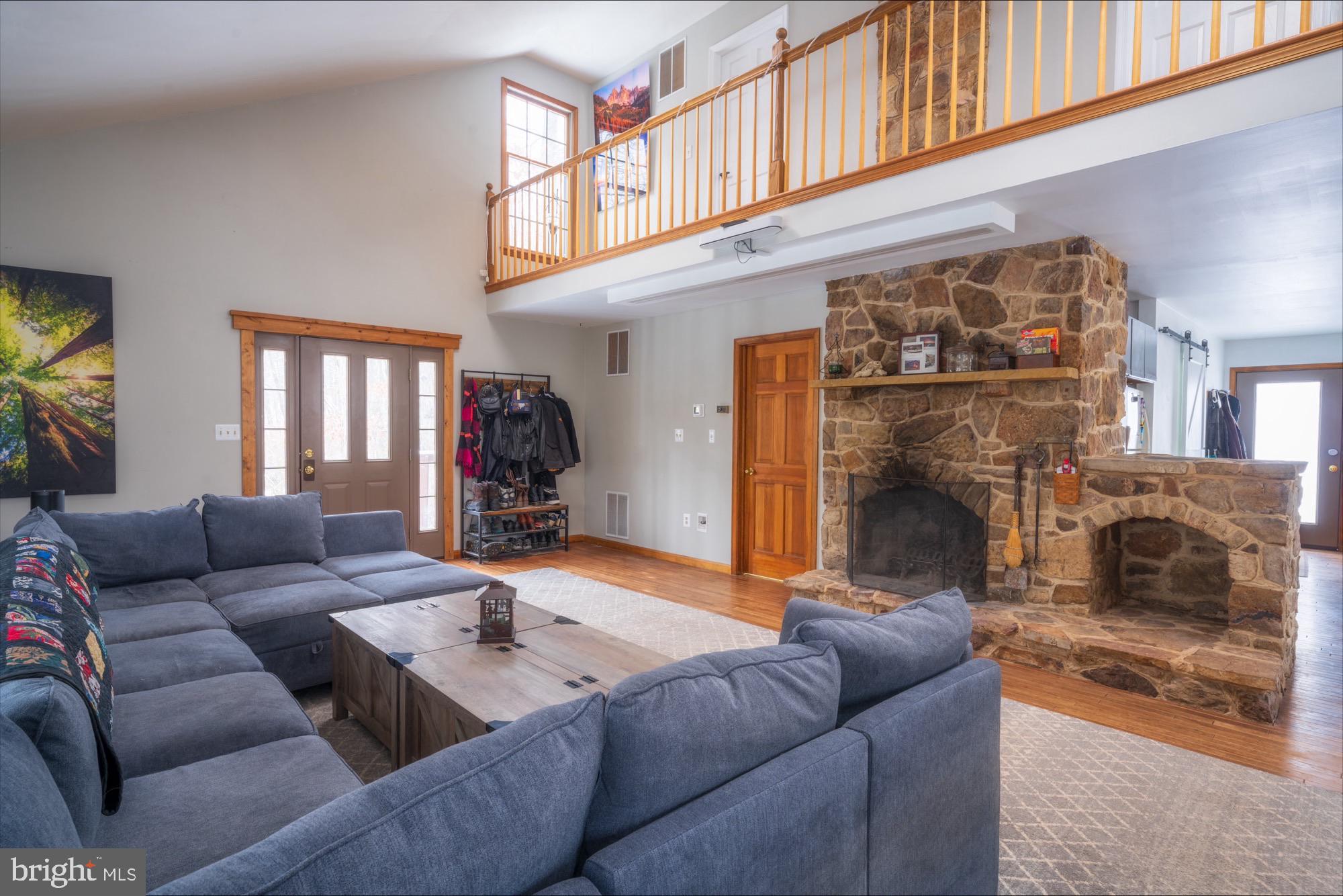 170 Cardinal Ln