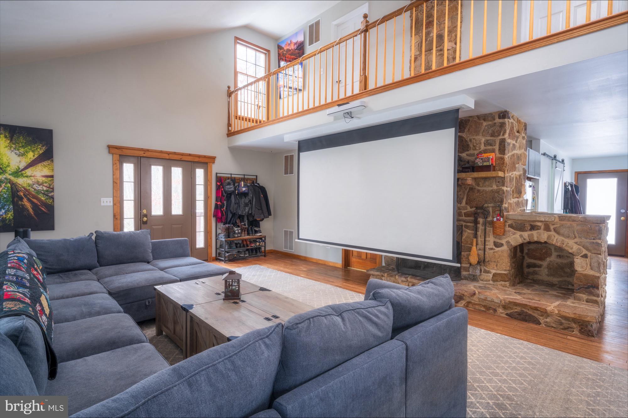 170 Cardinal Ln