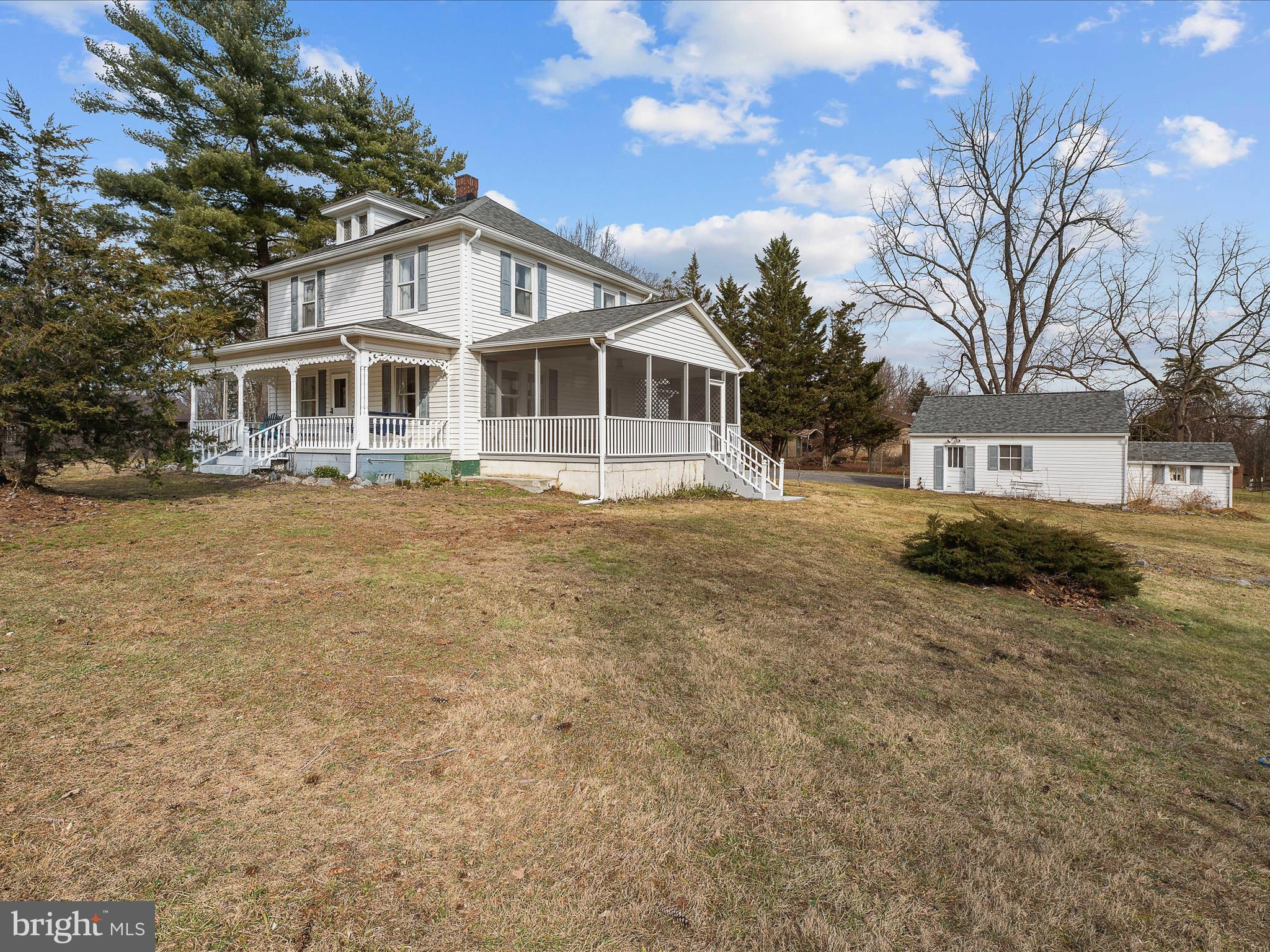 64 Linden Farm Ln