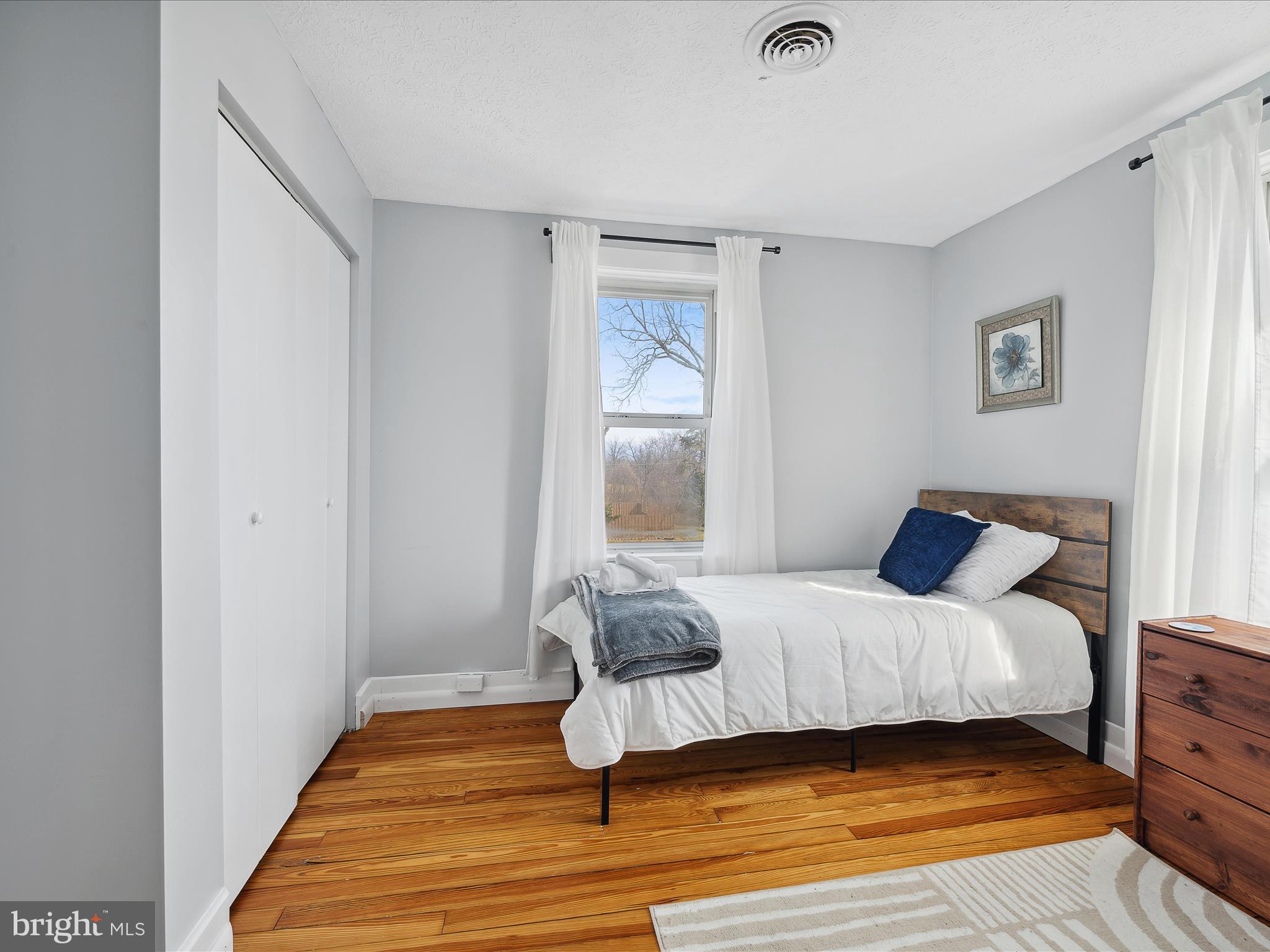 64 Linden Farm Ln