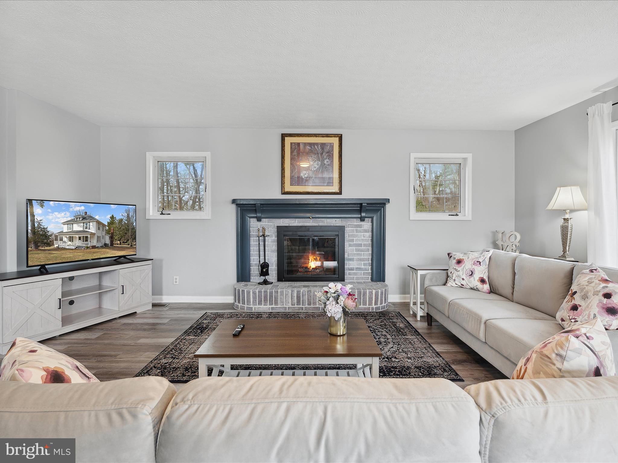 64 Linden Farm Ln