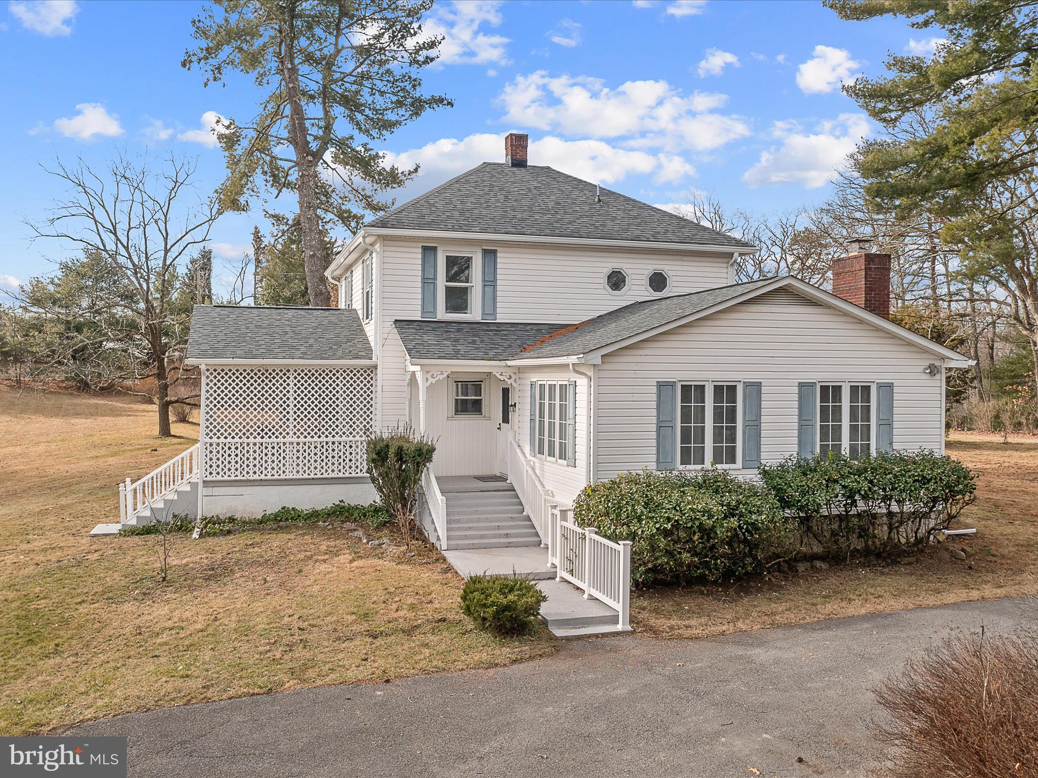 64 Linden Farm Ln