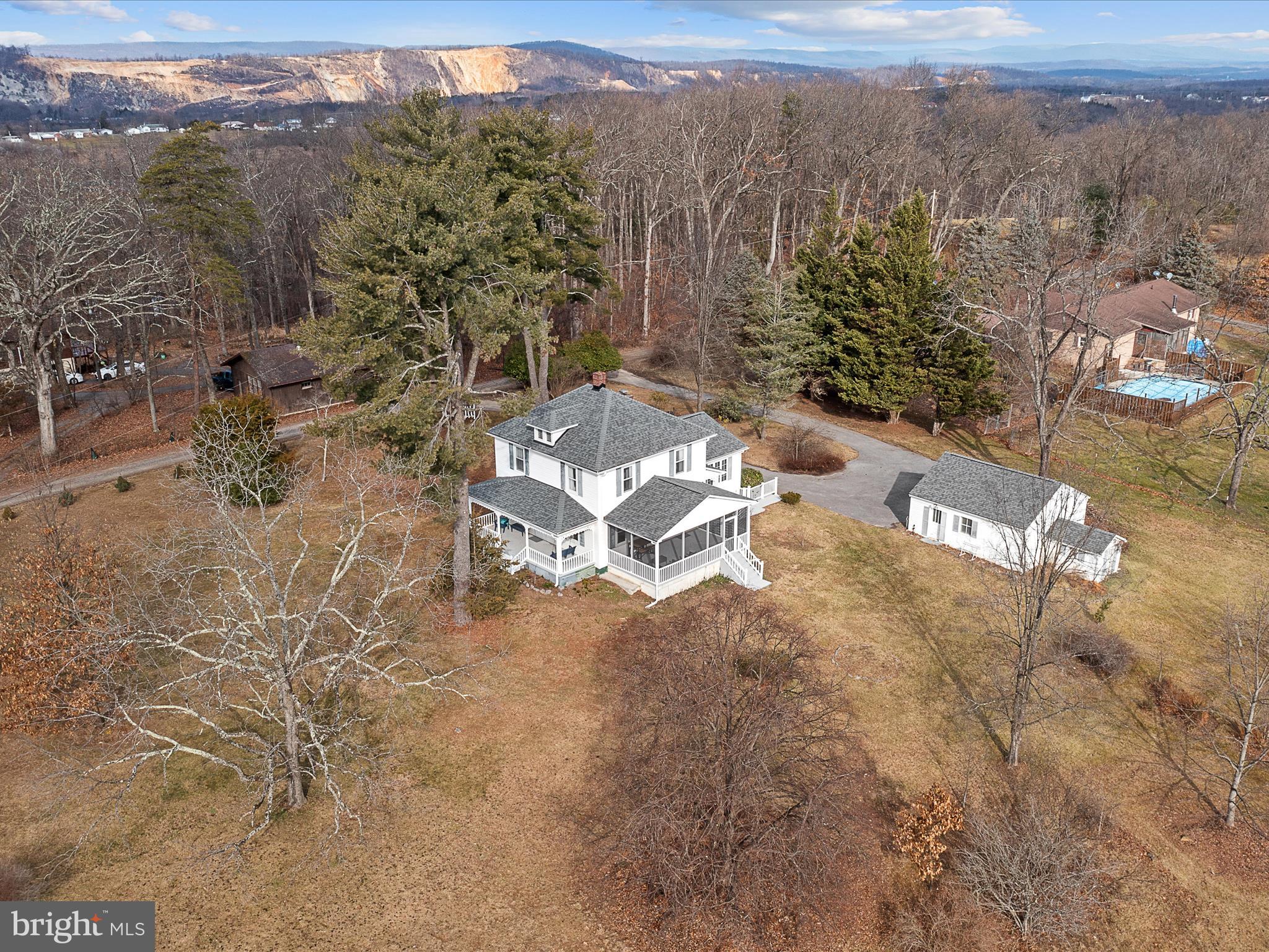 64 Linden Farm Ln
