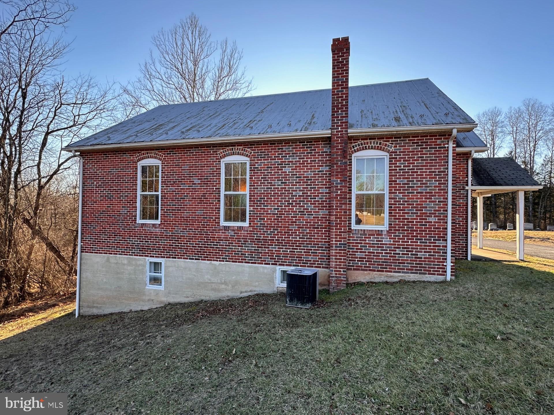 1663 Sticky Kline Rd