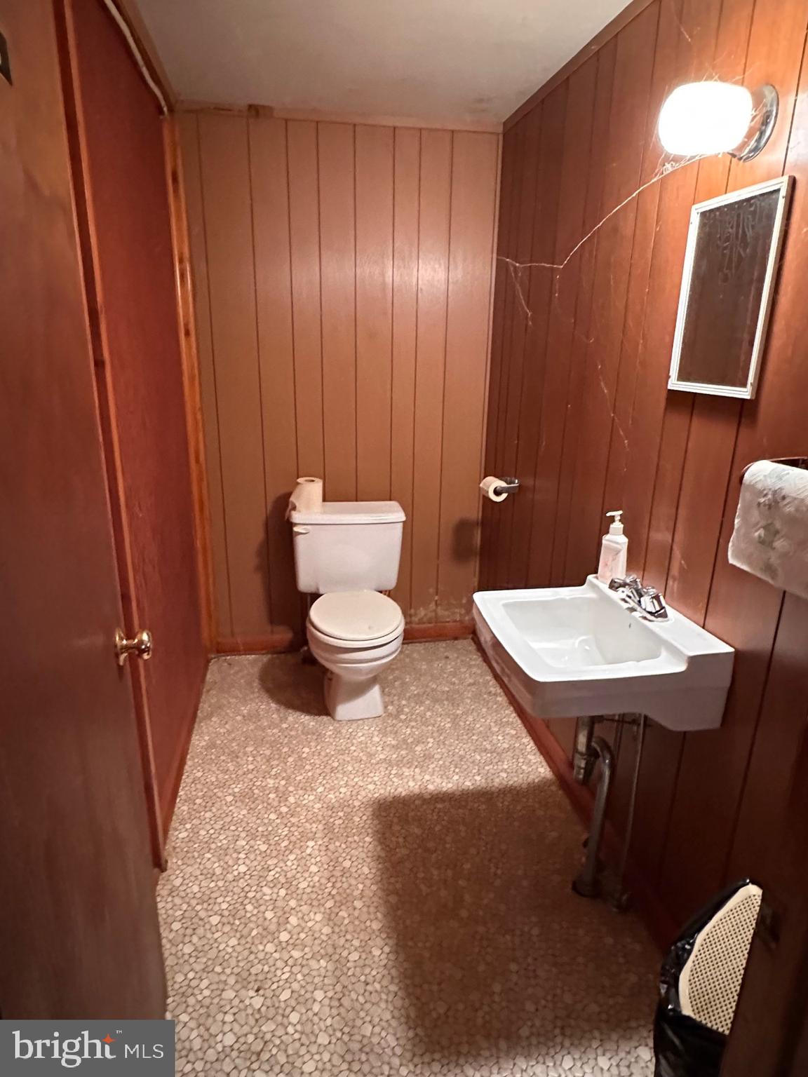 1663 Sticky Kline Rd