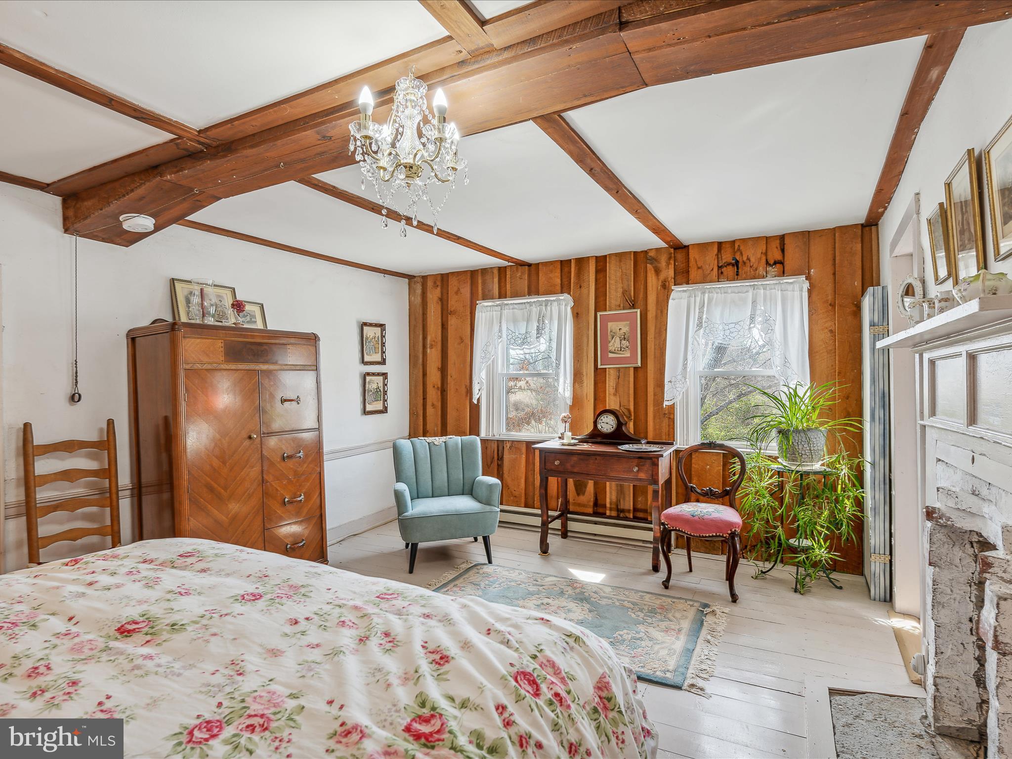 112 Linden Farm Ln