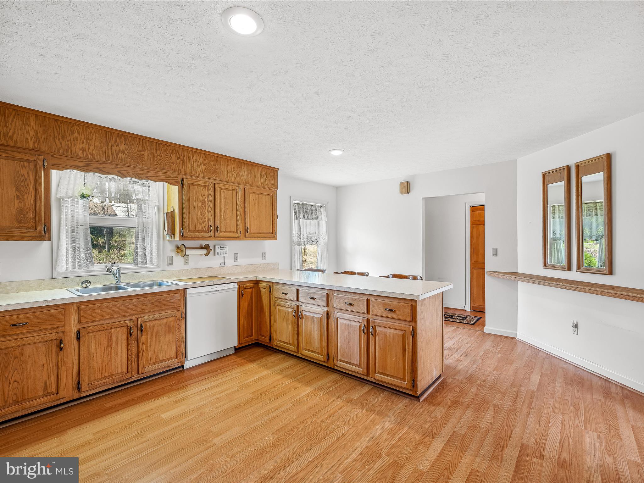 80 Spring Valley Ln