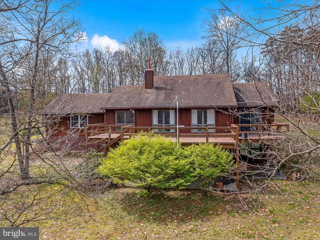 80 Spring Valley Ln