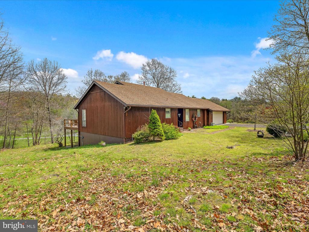 80 Spring Valley Ln