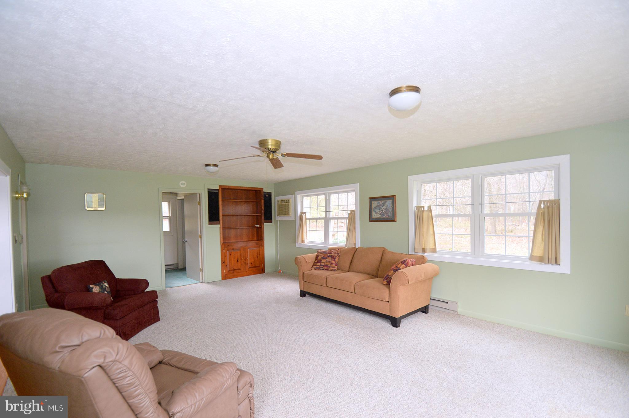 62 Spiceberry Ln