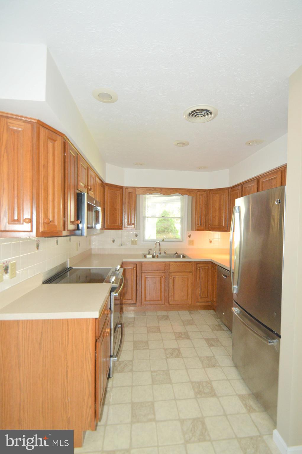 40 Garden Dr