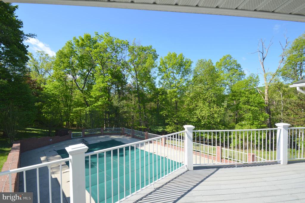 130 Merrywoods Dr