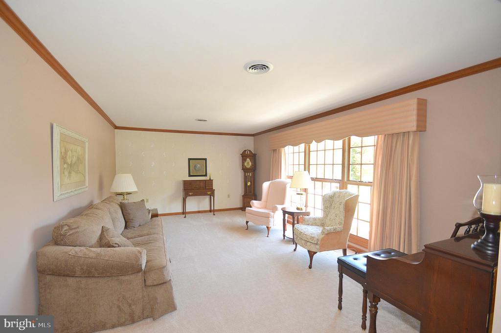 130 Merrywoods Dr