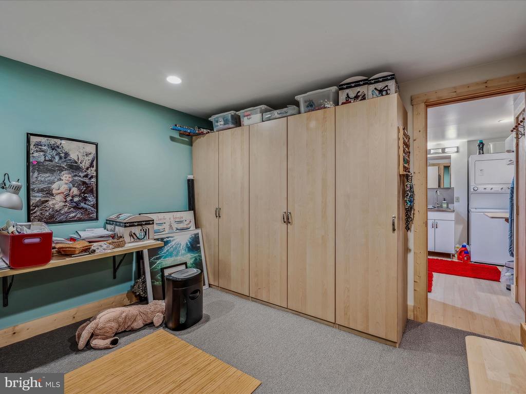 126 Old Mill Manor Ct