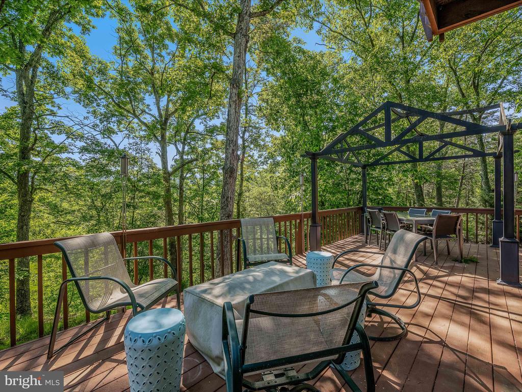 126 Old Mill Manor Ct