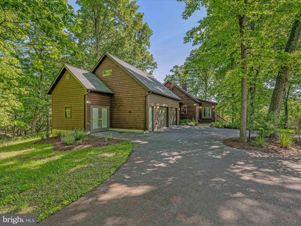 126 Old Mill Manor Ct