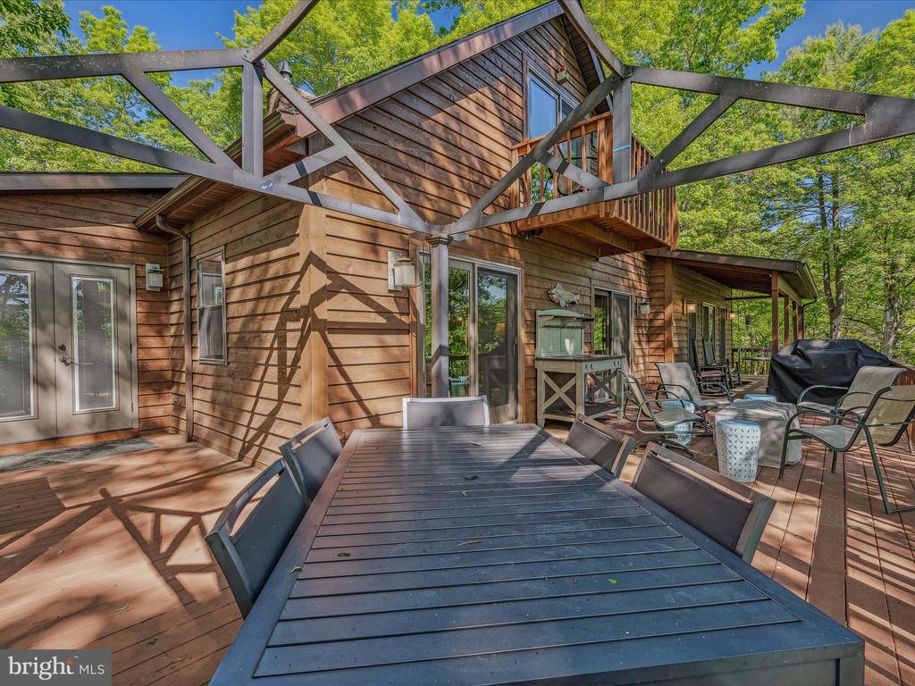 126 Old Mill Manor Ct