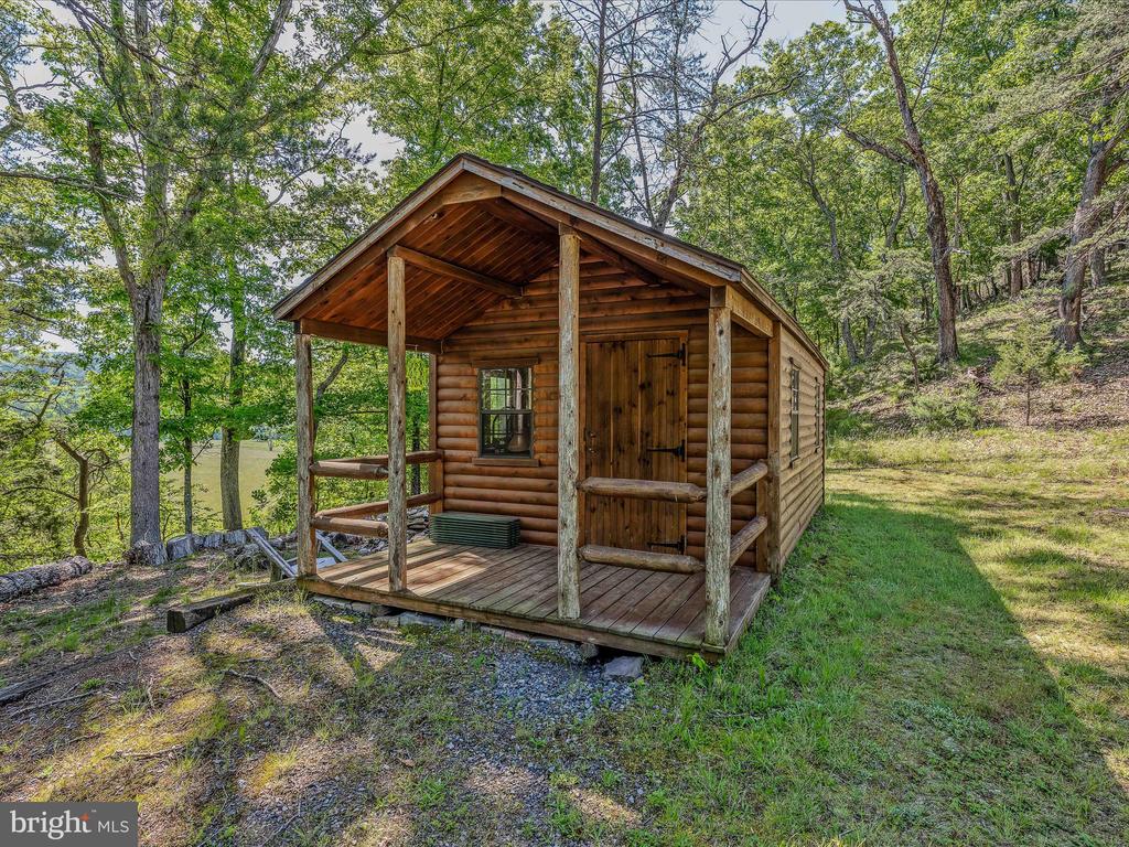 126 Old Mill Manor Ct
