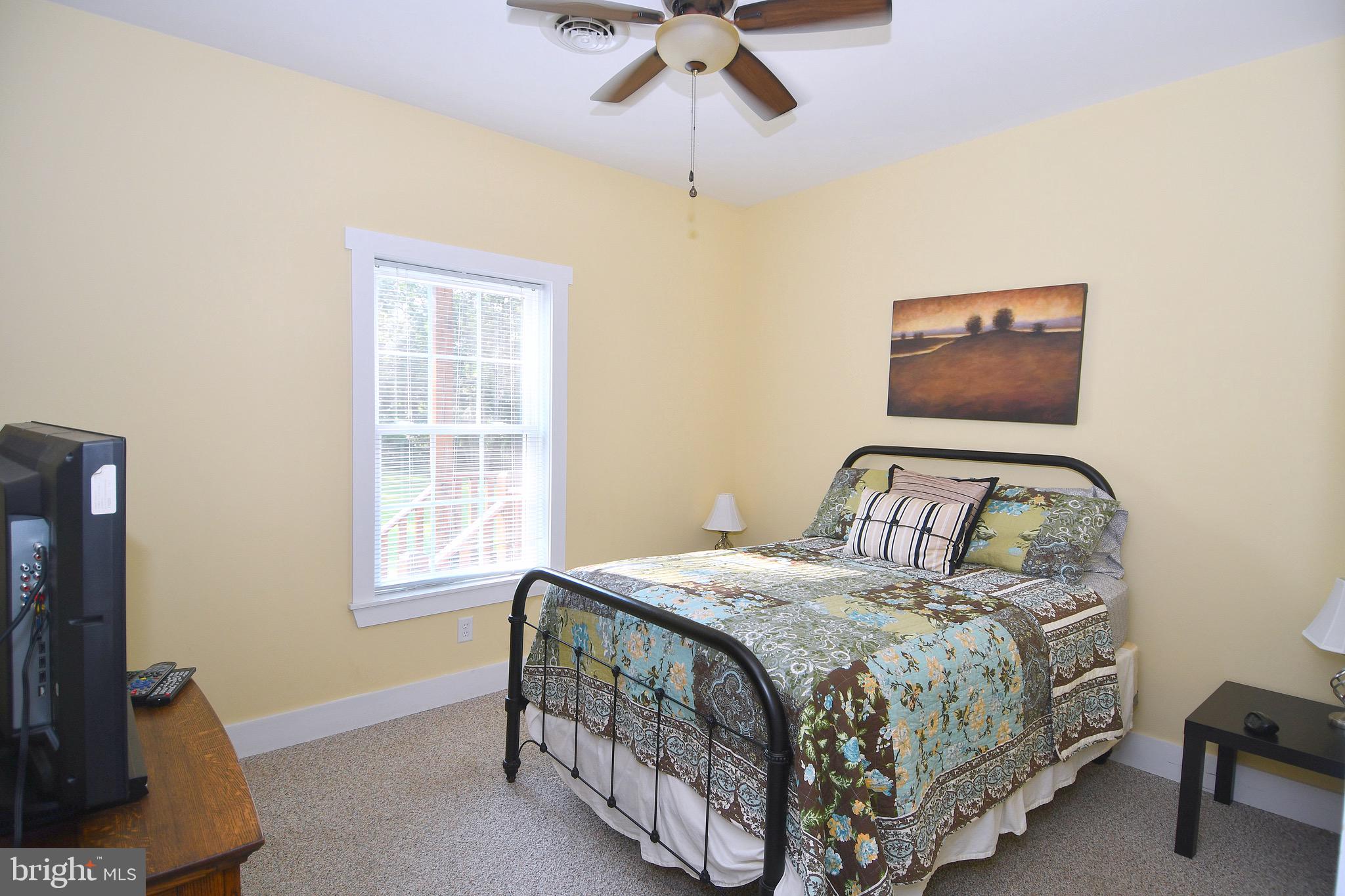 448 Foggy Bottom Ln