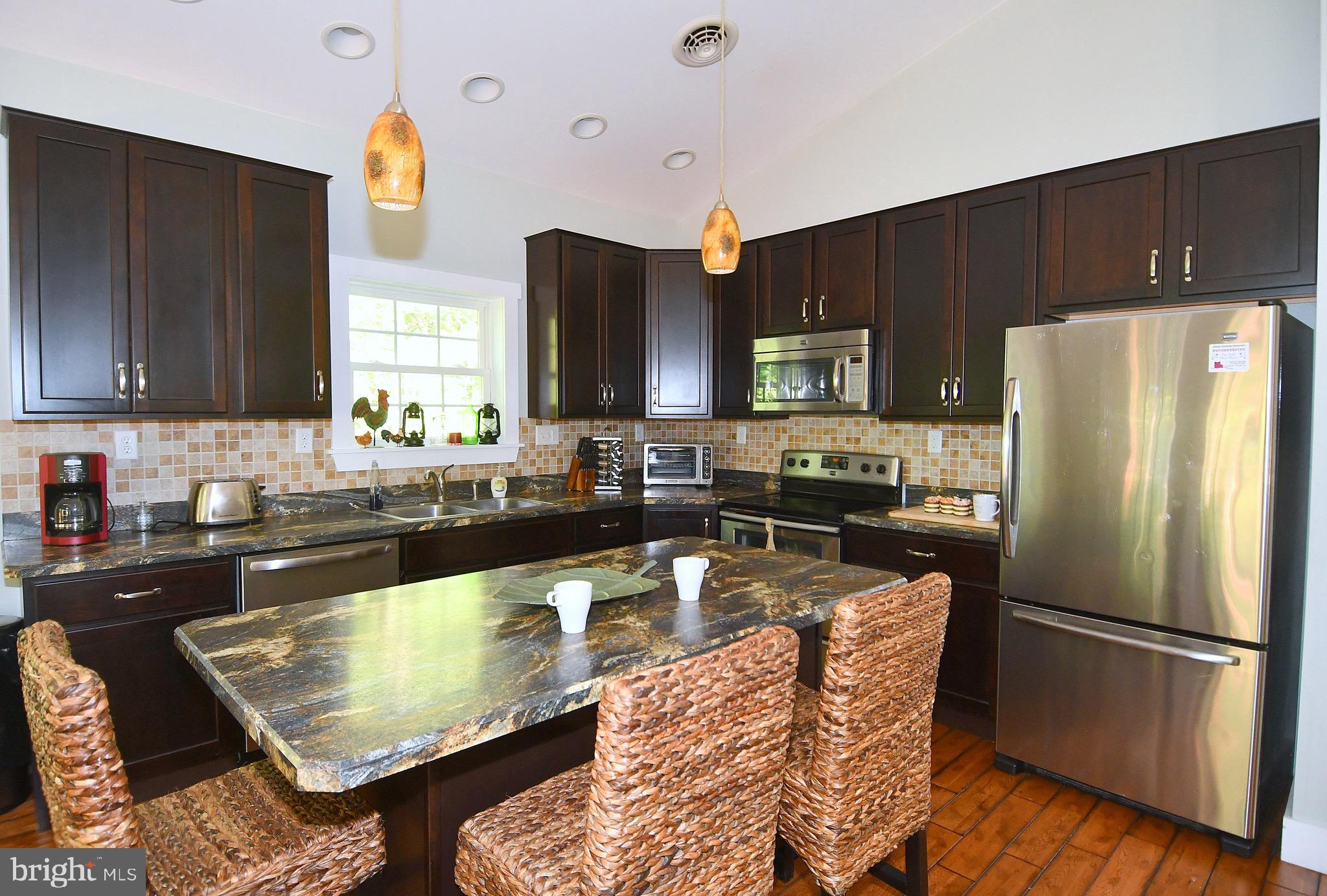448 Foggy Bottom Ln