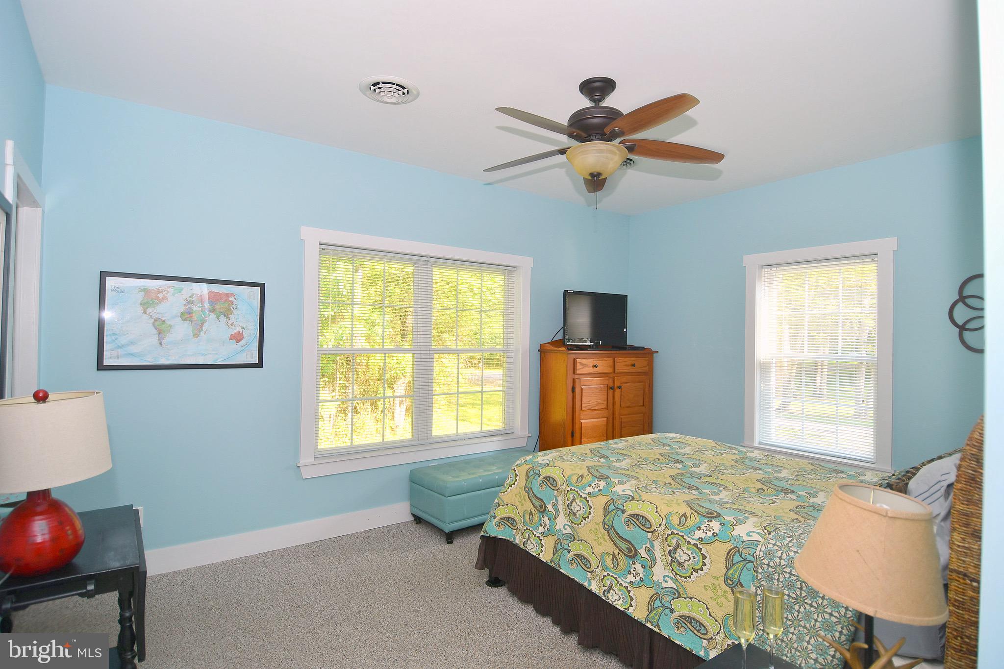 448 Foggy Bottom Ln