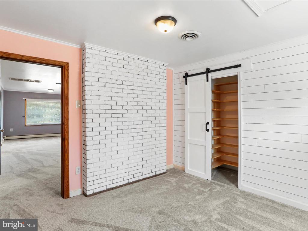 42 Roosevelt St