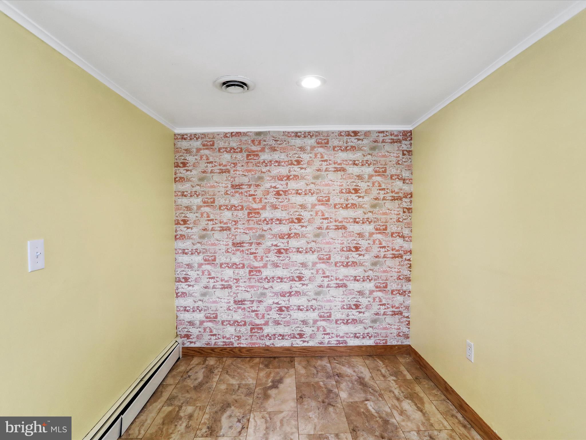 42 Roosevelt St