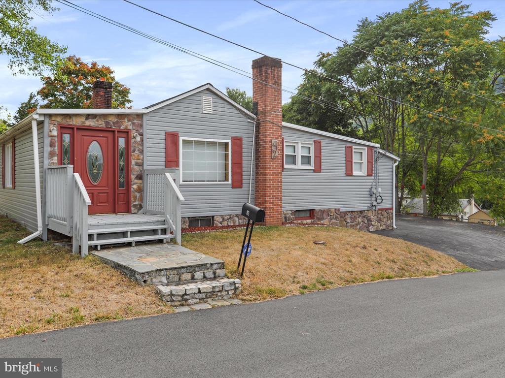42 Roosevelt St