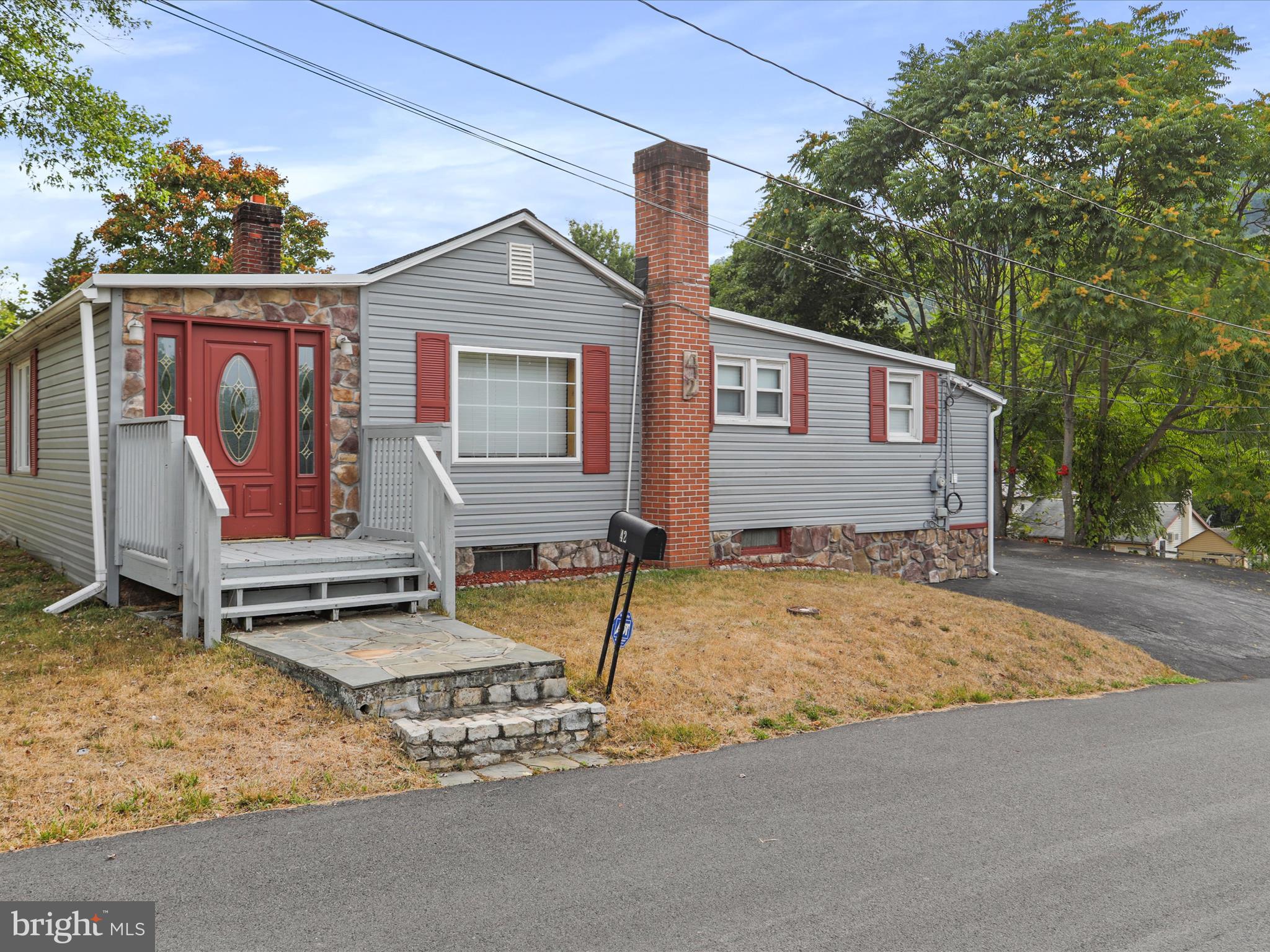 42 Roosevelt St