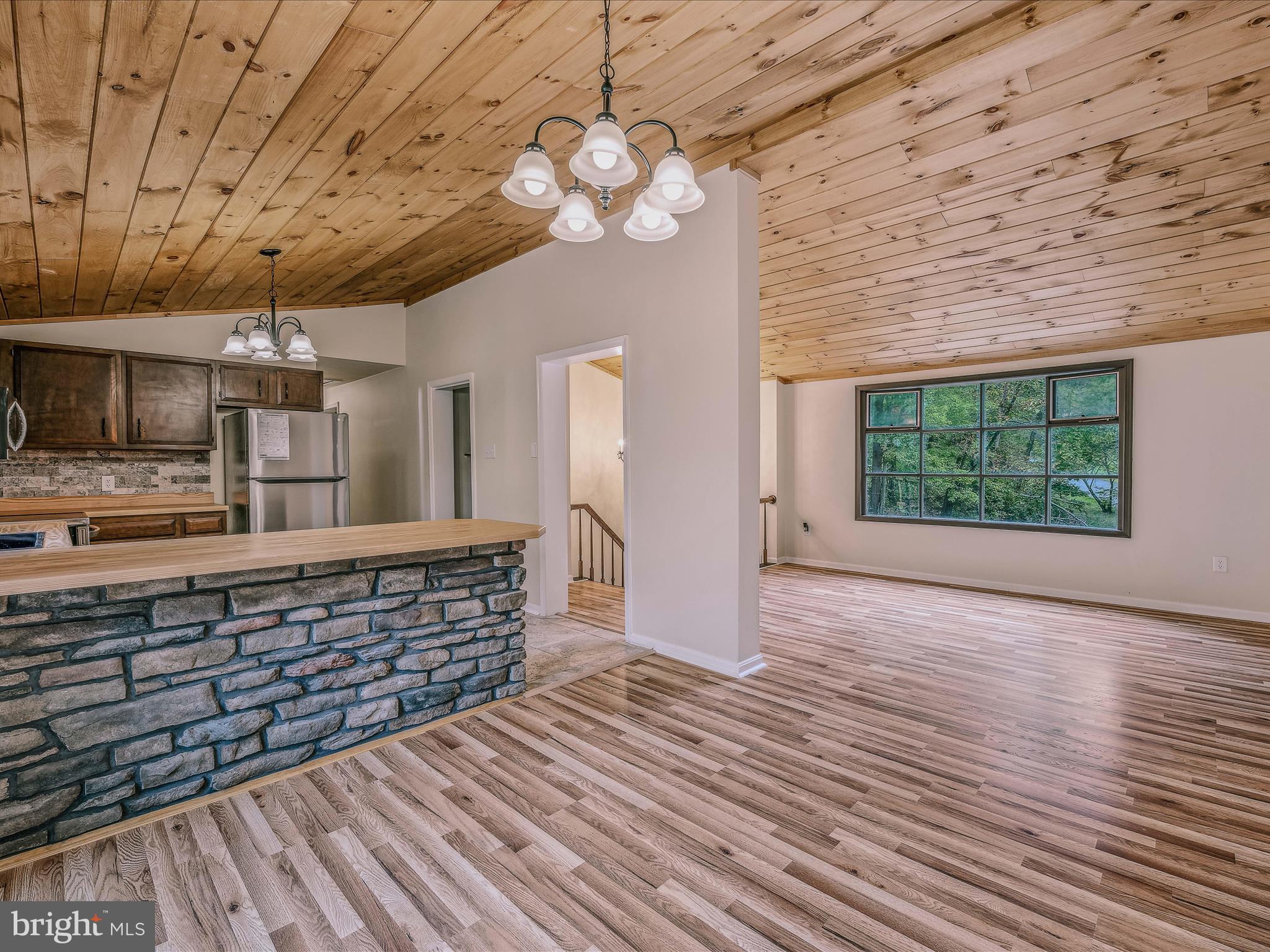 116 Fern Place Ln