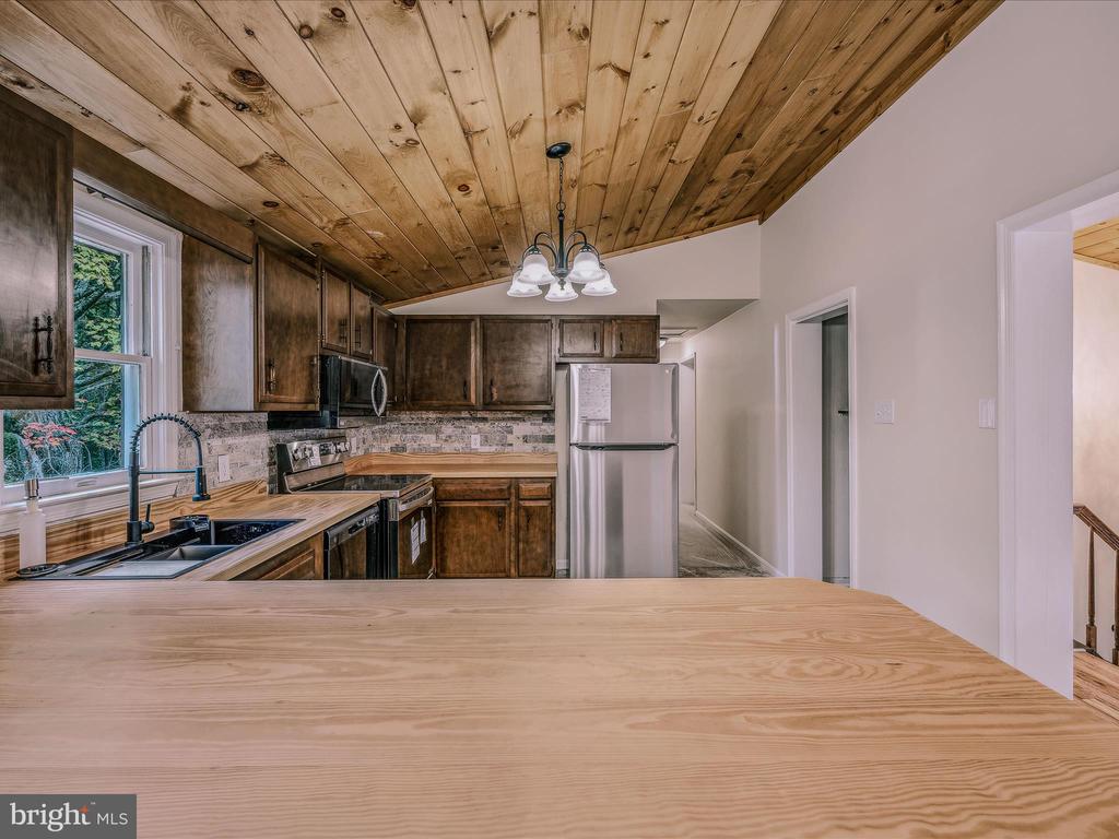 116 Fern Place Ln