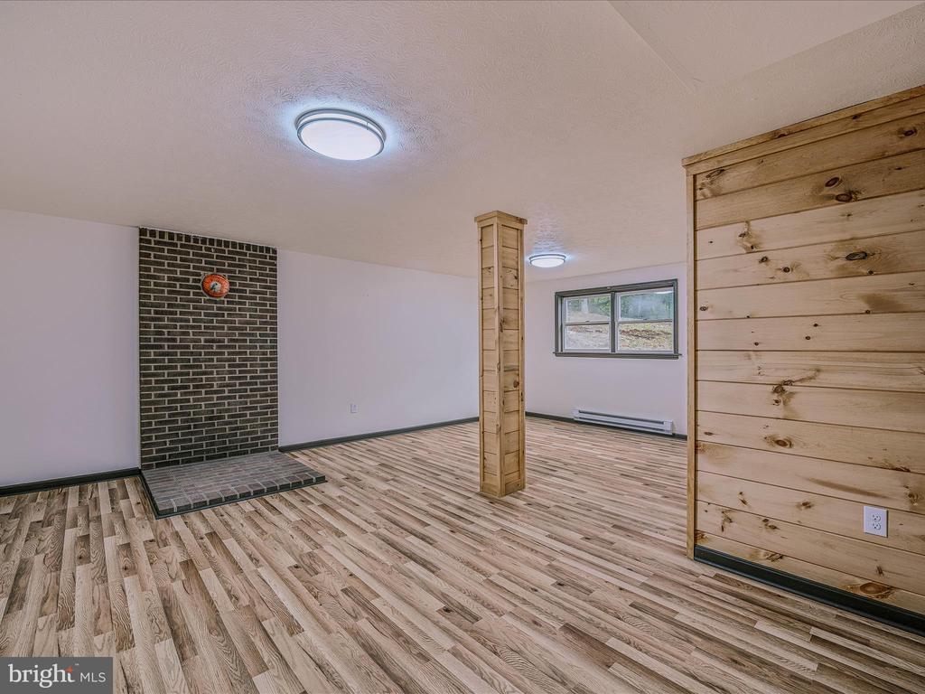 116 Fern Place Ln