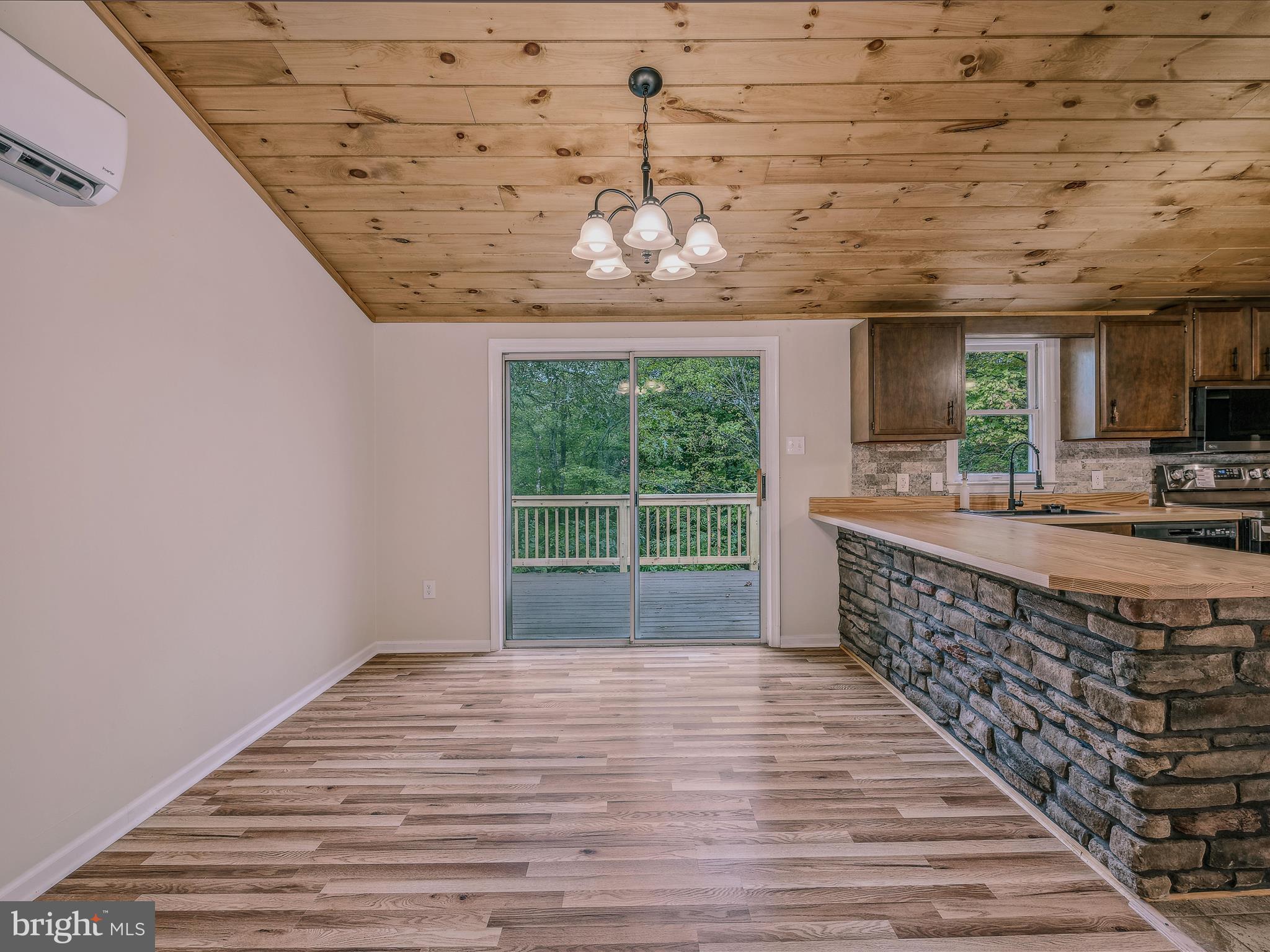 116 Fern Place Ln